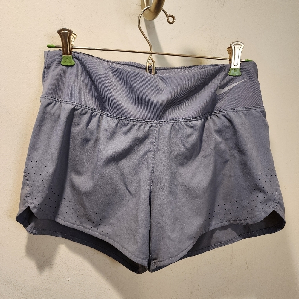 NIKE Dri Fit Women's Stylish Gray Workout Shorts Size S